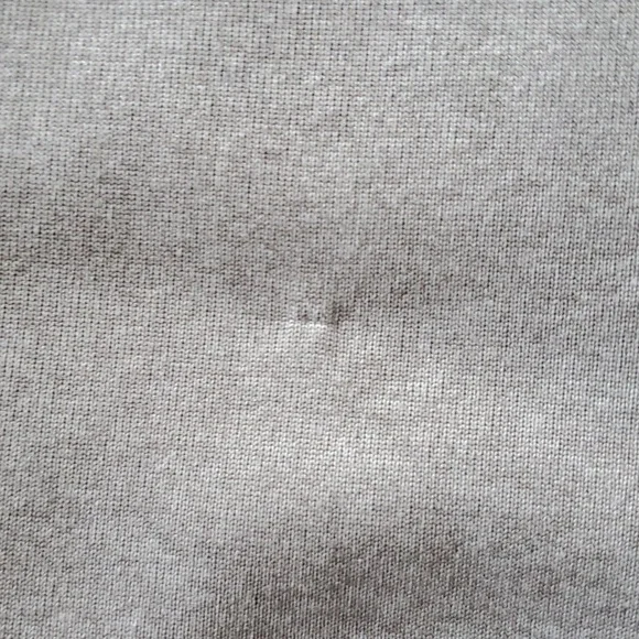 (3 For $20) Helly Hansen t-shirt - Picture 4 of 4